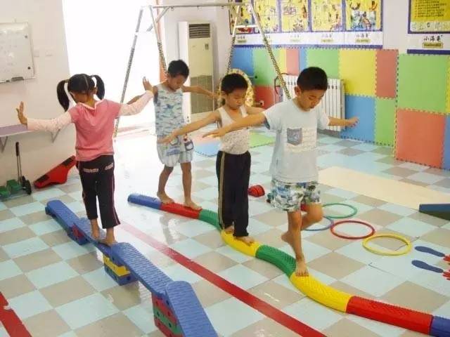 幼儿园课前小律动，让孩子们活力四射迎接课堂时光