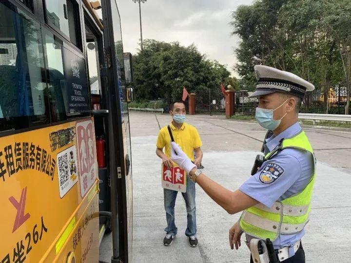 广州校车司机招聘指南，职业前景、要求及应聘流程详解